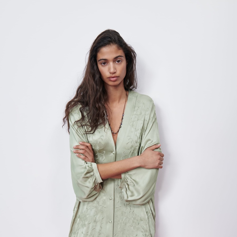 ZARA, NWT, EMBROIDERED KIMONO, XS-S